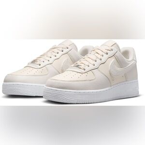 Nike Women's Air Force 1 '07